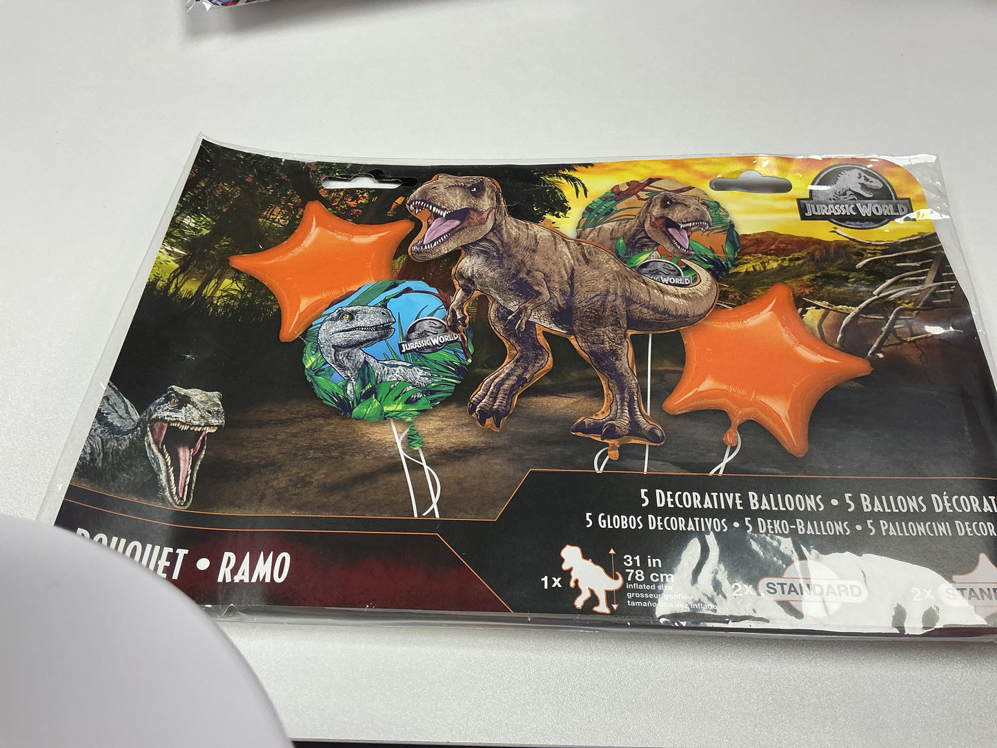 Anagram bouquet ramo- Jurassic World